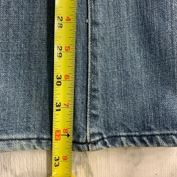 7 For All Mankind Women’s Flare Distressed Jean - Picture 10 of 11